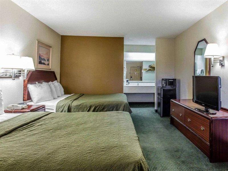 Quality Inn & Suites Stockbridge Atlanta South I-75 Екстериор снимка